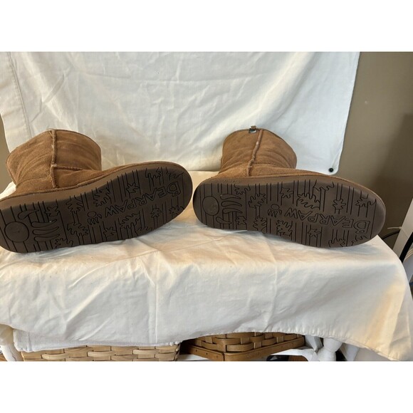 Bear paw Bianca Suede Sheerling Boot Mid Calf Metal Details Size 7 - Picture 8 of 10